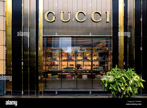 gucci storefront|nearest gucci store.